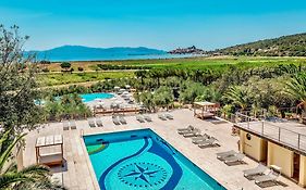 Isa - Residence With Pool And Private Beach In Talamone Just 500 Mt From The Beach